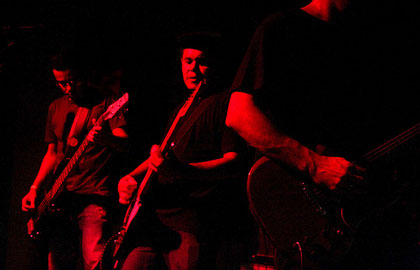 dago-red-ni-01.jpg