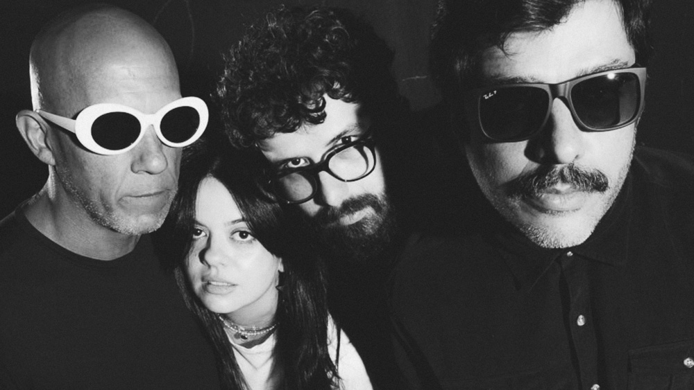 Lava Divers lança 1º single de seu novo álbum